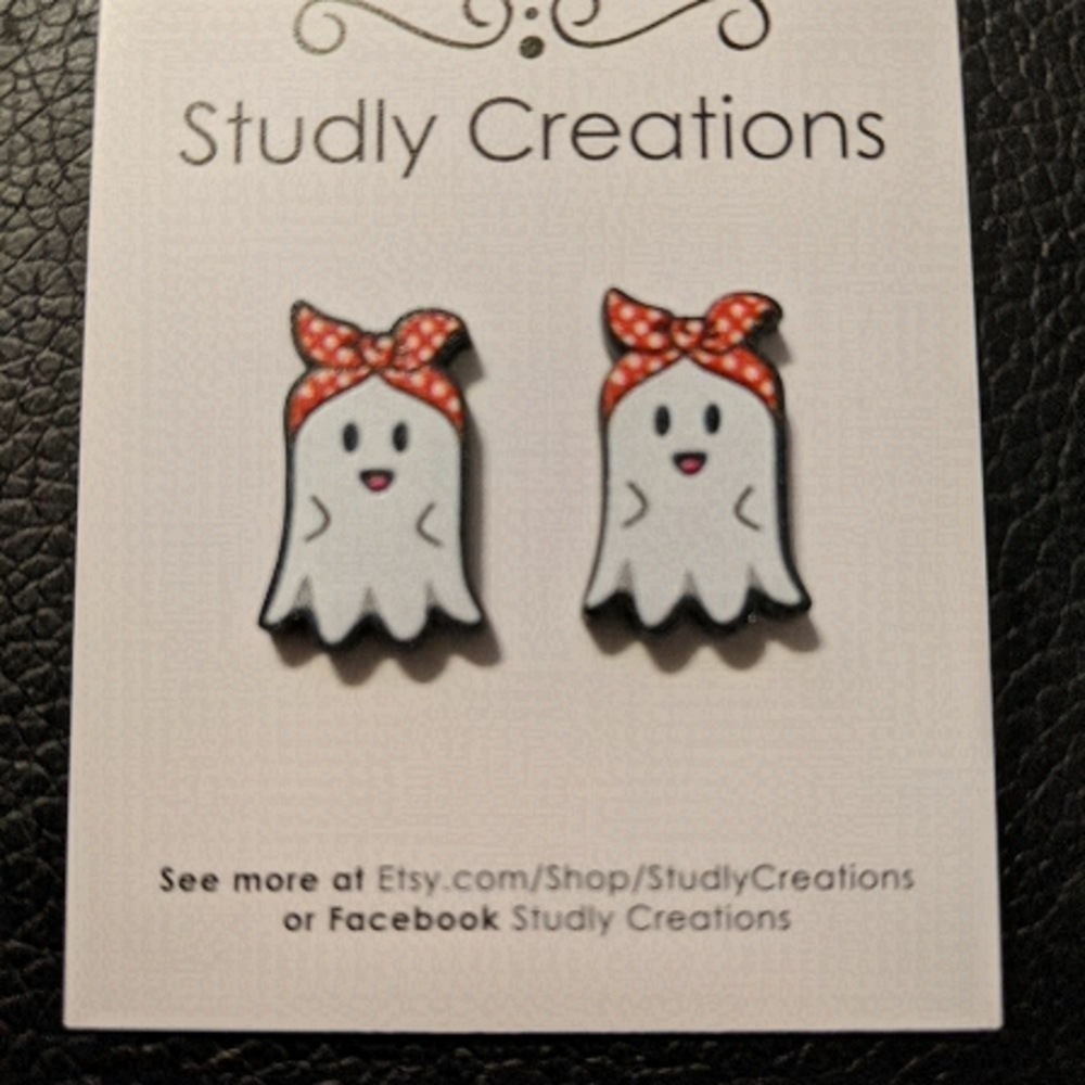 Studlycreations - ghost earrings